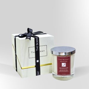 Nến thơm cao cấp mang hương tinh dầu thiên nhiên, giúp thư giãn và tôn lên vẻ sang trọng cho không gian sống.